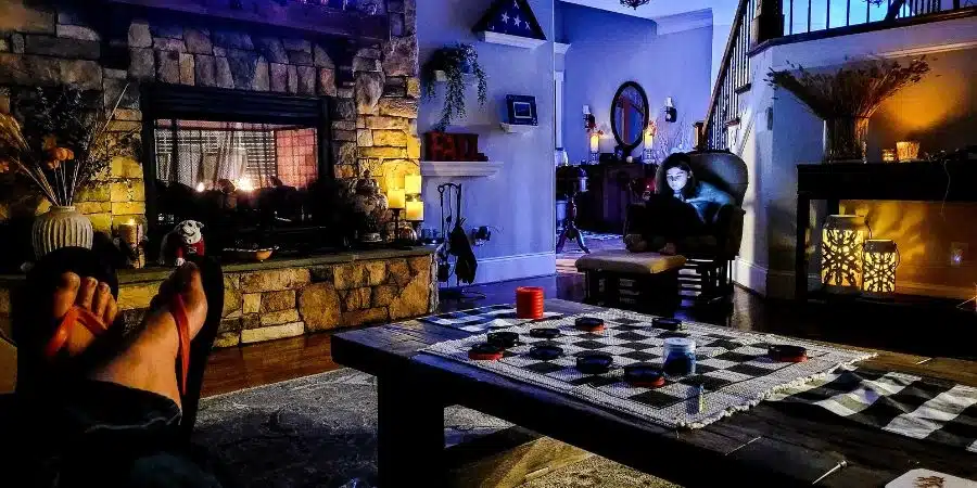 decoracion terrorifica halloween inspirada en harry potter con ajedrez magico