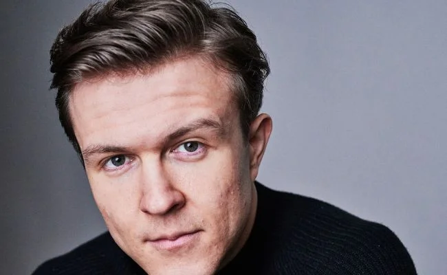 Jack Myers como ‘Rio
